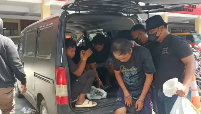 Edarkan Narkoba, 4 Orang Dibekuk Satresnarkoba Polres Brebes di Beberapa Lokasi