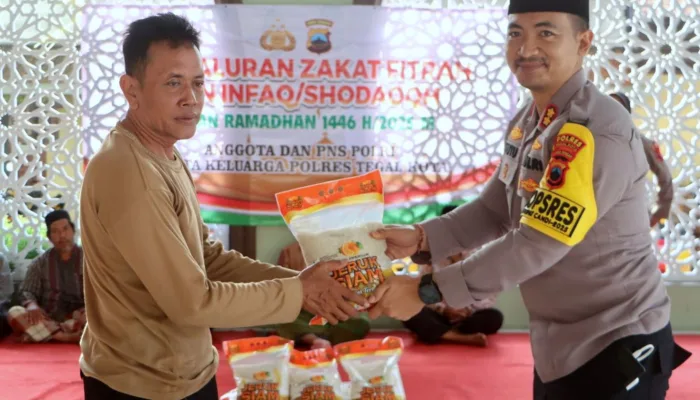 Berlomba berbuat kebaikan, Polres Tegal Kota Salurkan Zakat dan Infaq Kepada Mustahiq