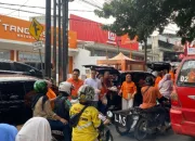 Tak Hanya Mencari Profit Semata, Tangkas Motor Listrik Berbagi Ribuan Nasi Kotak