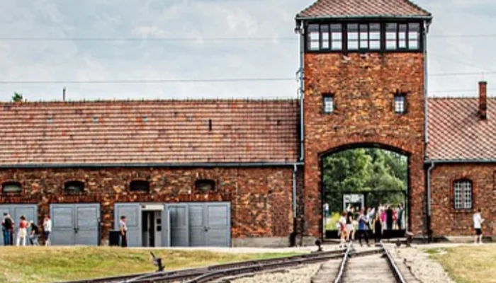 Pertarungan Abadi Sepupu Semitik, dari Holocaust, Gaza hingga Sikap Prabowo