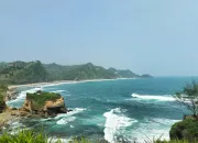 Pantai Menganti sebagai Destinasi Wisata Alam Menakjubkan di Kebumen