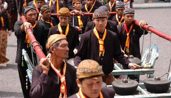 Menjelajahi Kekayaan Budaya Jawa Tengah yang Menawan
