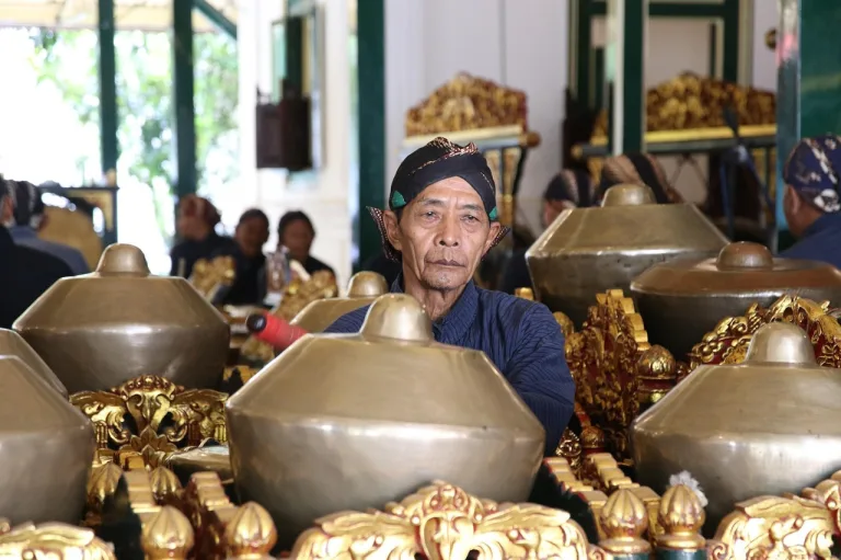 Gamelan Alat Musik Tradisional Jawa Tengah yang Menawan