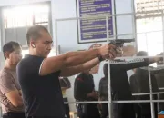 Siap Hadapi Berbagai Ancaman, Polisi Asah Kemampuan Menembak