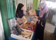 Jelang Idul Adha, Pembeli Perlengkapan Membuat Sate Meningkat