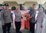 Kapolres Tegal Kota Salurkan Bantuan Dua Toren Air Bersih