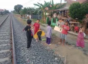 Hindari Anak Kecanduan Gadget, Dengan Main Layang-layang