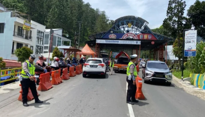 Polres Tegal Siagakan Personel di Jalur Wisata Guci selama Libur Panjang Idul Adha