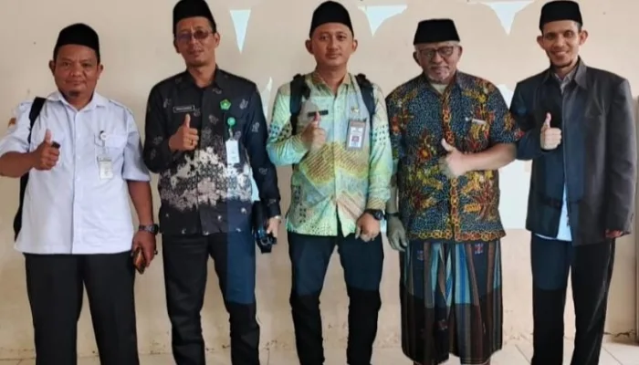 MDT Ihya Ar-Ridho Brebes: Membentuk Generasi Qur’ani dari Lereng Salem
