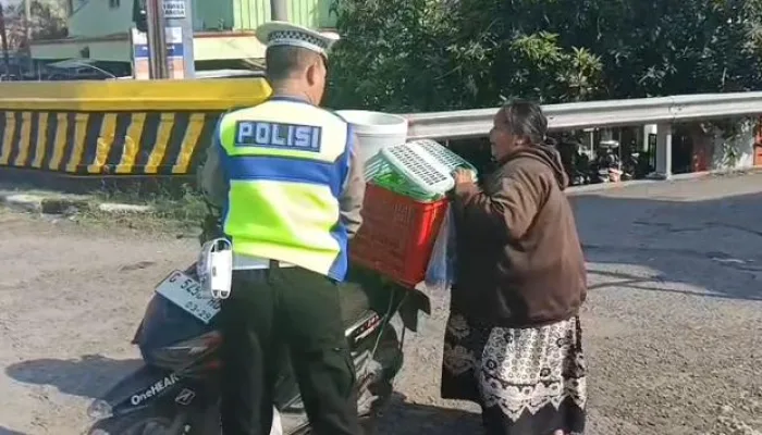 Humanis, Satlantas Polres Tegal Kota Lakukan Imbauan Kepada Masyarakat