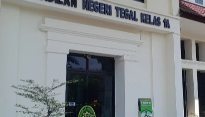 Leasing Tak Berhak Tarik Unit Objek Fidusia Tanpa Putusan Inkracht Pengadilan