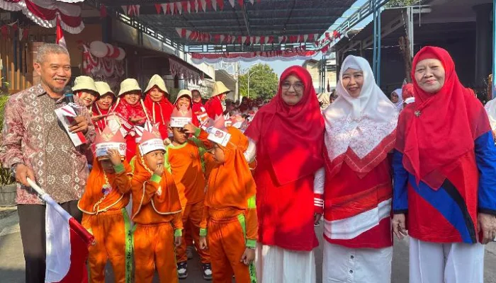 TK Aisyiyah Bustanul Athfal XI Gelar Jalan Sehat, Warnai HUT ke-80 Republik Indonesia