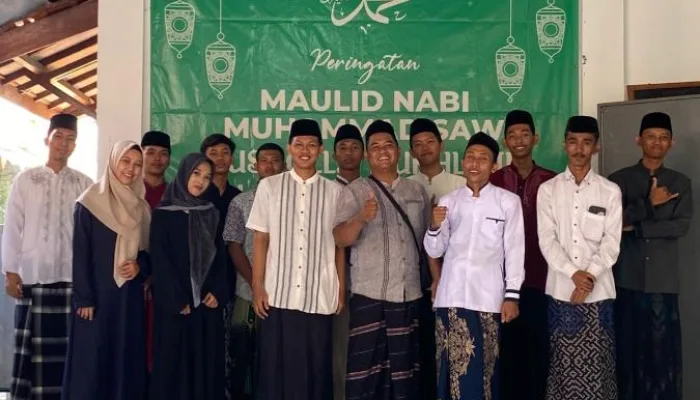 Panitia PHBI Mushola Muhlisin Sukses Gelar Pengajian Akbar Maulid Nabi Muhammad SAW 1447 H