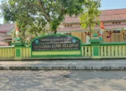 Dana BOS Diduga Disalahgunakan di SD Slawi Kulon 03, Kepsek Ngumpet dan Bungkam!