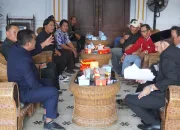 Puluhan Warga Muarareja Lakukan Audensi Bersama Wali Kota dan Ketua DPRD