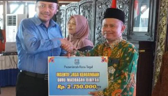 Dedy Yon Umumkan, Insentif Guru Madrasah, TPQ, dan Pesantren Kota Tegal 2026 Naik Rp2,2 Juta