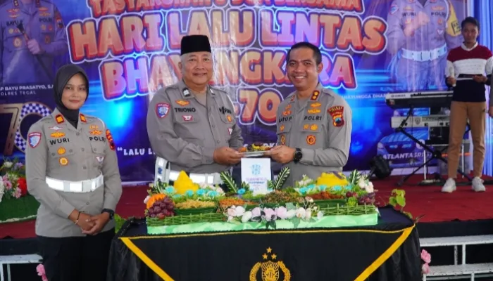 Hari Lalu Lintas Bhayangkara ke-70, Polres Tegal Janji Selamatkan Nyawa dengan Senyum dan Pengabdian