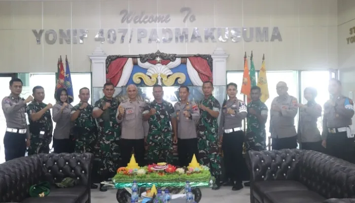 Heboh! Polres Tegal Bikin Kejutan Manis untuk Yonif 407/PK di HUT ke-80 TNI