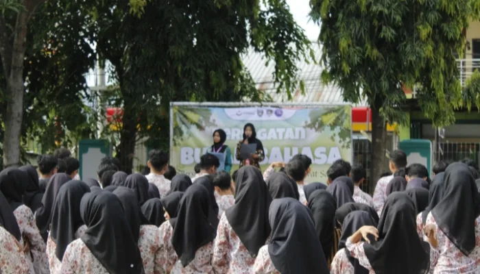 Peringatan Bulan Bahasa di SMA Ta’alamul Huda Bumiayu 2025