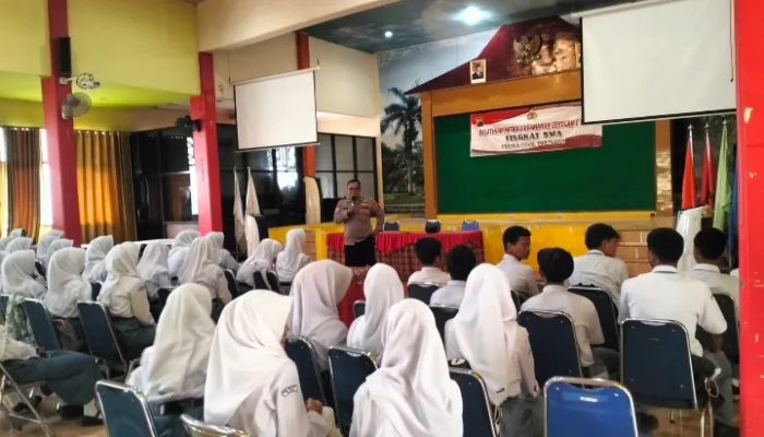 Roadshow ke Sekolah, Polres Tegal Binluh Bahaya Kenakalan Remaja dan Media Sosial yang Menyesatkan