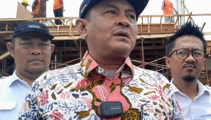 Ketua DPRD Kota Tegal Dampingi Komisi I Sidak Pembangunan Rehabilitasi Ruang Kelas SMPN 16