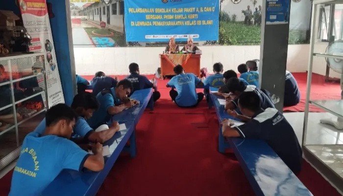 Bikin Haru, WBP Lapas Slawi Berhasil Lulus Kejar Paket A