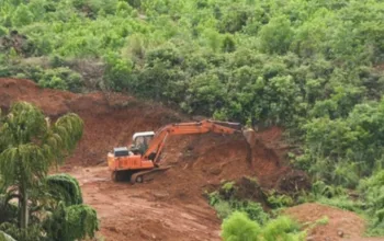 Galian C Merusak Bukit, Kita Semua Menjadi Korban dari Keserakahan yang Dilegalkan