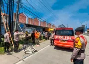 Tersengat di Ketinggian, Pemasang Baliho di Tegal Tewas Seketika Usai Ledakan Keras