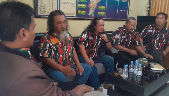 Diduga Pengaruh Alkohol, Seorang Lelaki Mengaku Anggota LMP Tegal Datangi SPPG Panggung