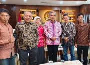 Ketua MPR RI Ahmad Muzani Ditemui Alumni SMEA 87 Tegal