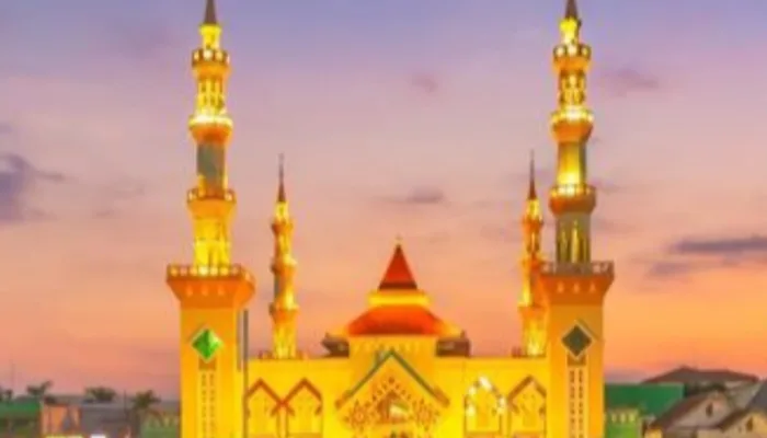 Sambut Tahun Baru 2026, Wali Kota Tegal Hadiri Istighosah Kubro dan Milad ke-200 Masjid Agung