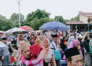 Ribuan Jamaah Tumpah Ruah, Haul ke-76 KH Sholeh di Pesarean Jadi Magnet Spiritual dan Ekonomi