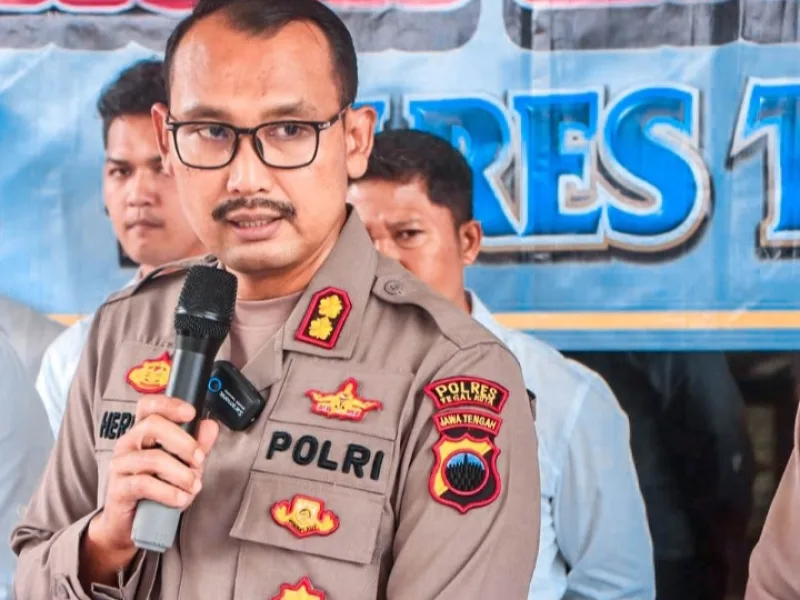 Awal Tahun 2026, Polres Tegal Kota Sikat Peredaran Sabu dan Tembakau Gorila: 8 Tersangka Diringkus