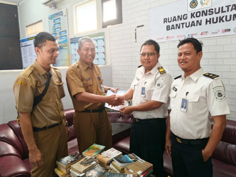 Buku Jadi Jendela Dunia, Lapas Slawi Gandeng Perpusip Kabupaten Tegal Perkuat Literasi Warga Binaan