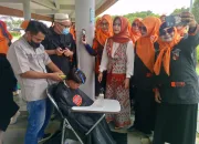 Srikandi Pemuda Pancasila Tegal: Tebar Senyum Ramadhan Lewat Potong Rambut Gratis dan Berkah Takjil