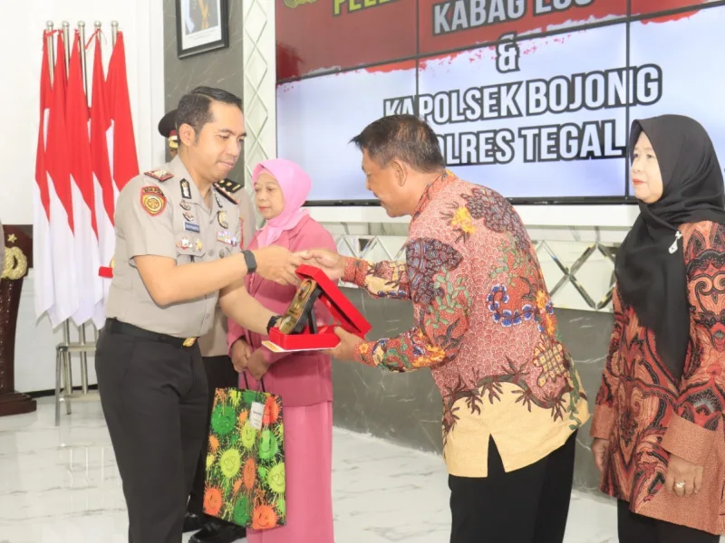 Dua Perwira Senior Resmi Purna Tugas, Kapolres: Pengabdian Tak Pernah Usai