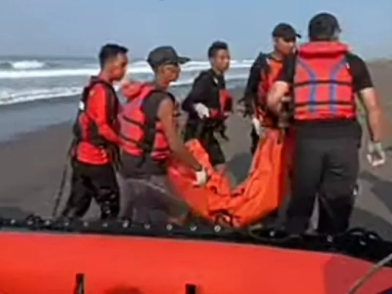 Tragedi Pantai Gajah Dua Remaja Kebumen Hilang Terseret OmbakDi Temukan Meninggal Dunia