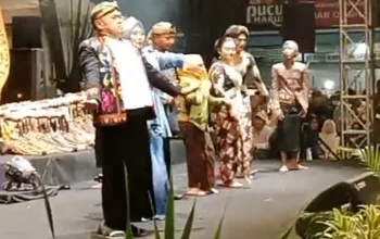 Wayang Ki Haryo & Cak Percil cs , Guncang HUT Kota Tegal Ke 446 , Penonton Dibuat Tertawa Lepas
