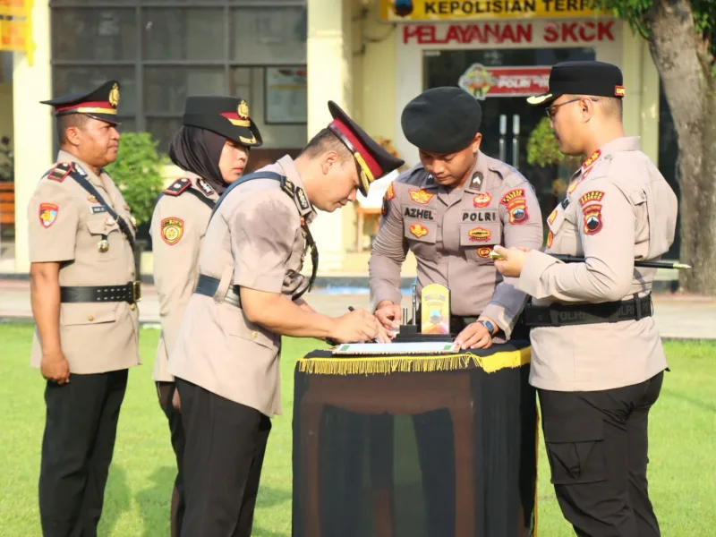 Kapolres Brebes Pimpin Sertijab Wakapolres dan Pelantikan Kapolsek Tanjung