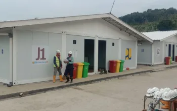 Bupati Ajak Warga Jaga Kebersihan dan Kenyamanan Di Lingkungan Huntara