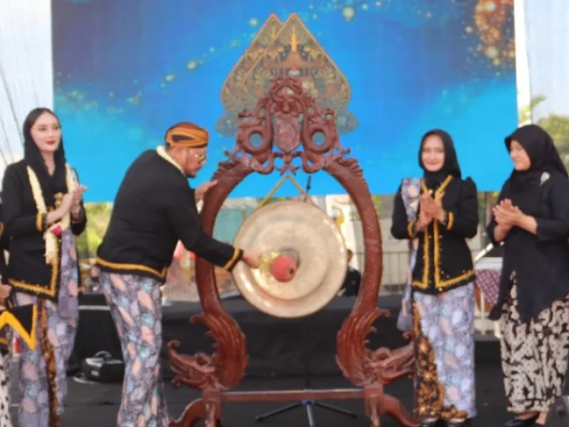 Wujudkan Pendidikan Inklusif, Wali Kota Tegal Resmi Buka Tegal Education Fair 2026