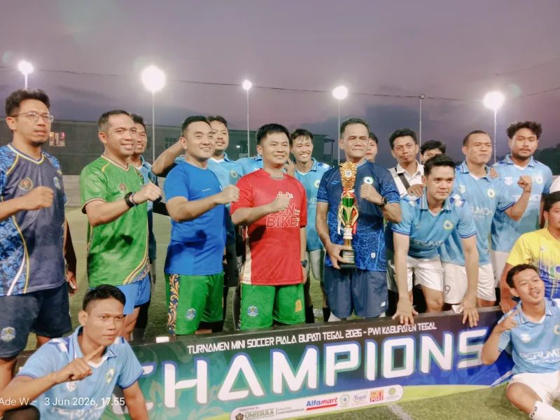 Persaingan Ketat Turnamen Mini Soccer Piala Bupati Tegal 2026, Perumda Tirta Ayu Sabet Trofi Juara