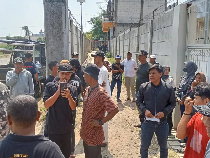 Ahli Waris Pasang Plang, Sengketa Tanah Memicu Polemik.