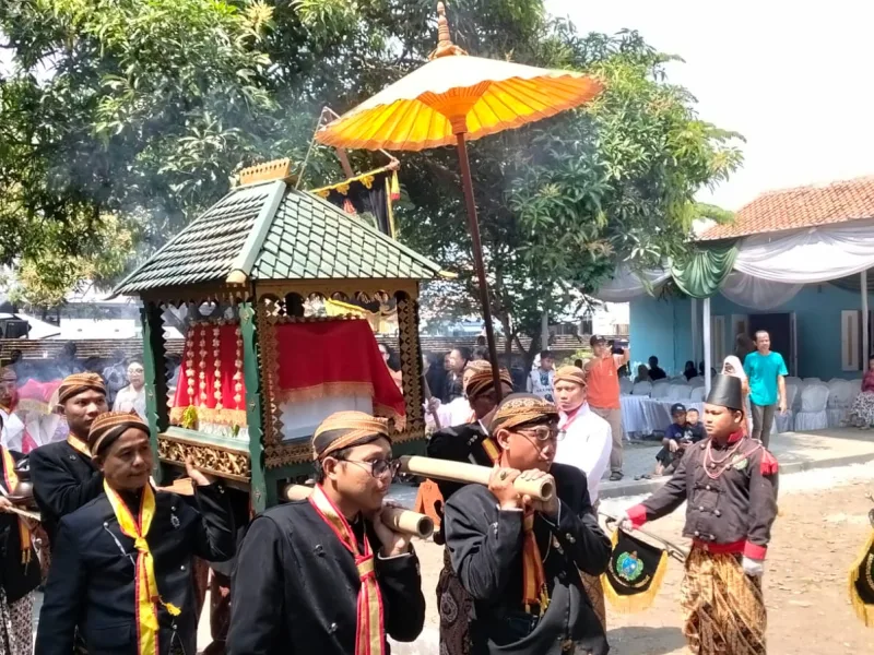 Ritual Sakral Ganti Langse Makam Amangkurat Agung di Desa Pesarean, Polisi Siaga Penuh Kawal Tradisi Leluhur