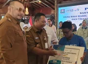 Pemkot Tegal Salurkan BLT DBHCHT dan Bantuan Transportasi Pelajar