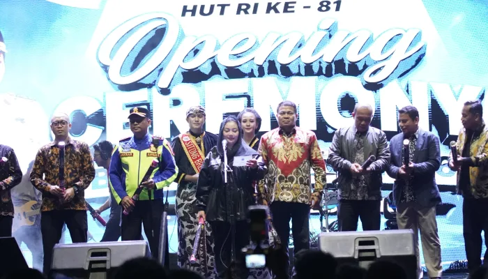 Ribuan Warga Padati Brebes Expo 2026, Band Kotak Bikin Stadion Karangbirahi Bergemuruh
