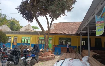 Proyek Revitalisasi Sekolah: Dilaksanakan Swakelola, Diawasi Ketat & Bebas Pungutan   